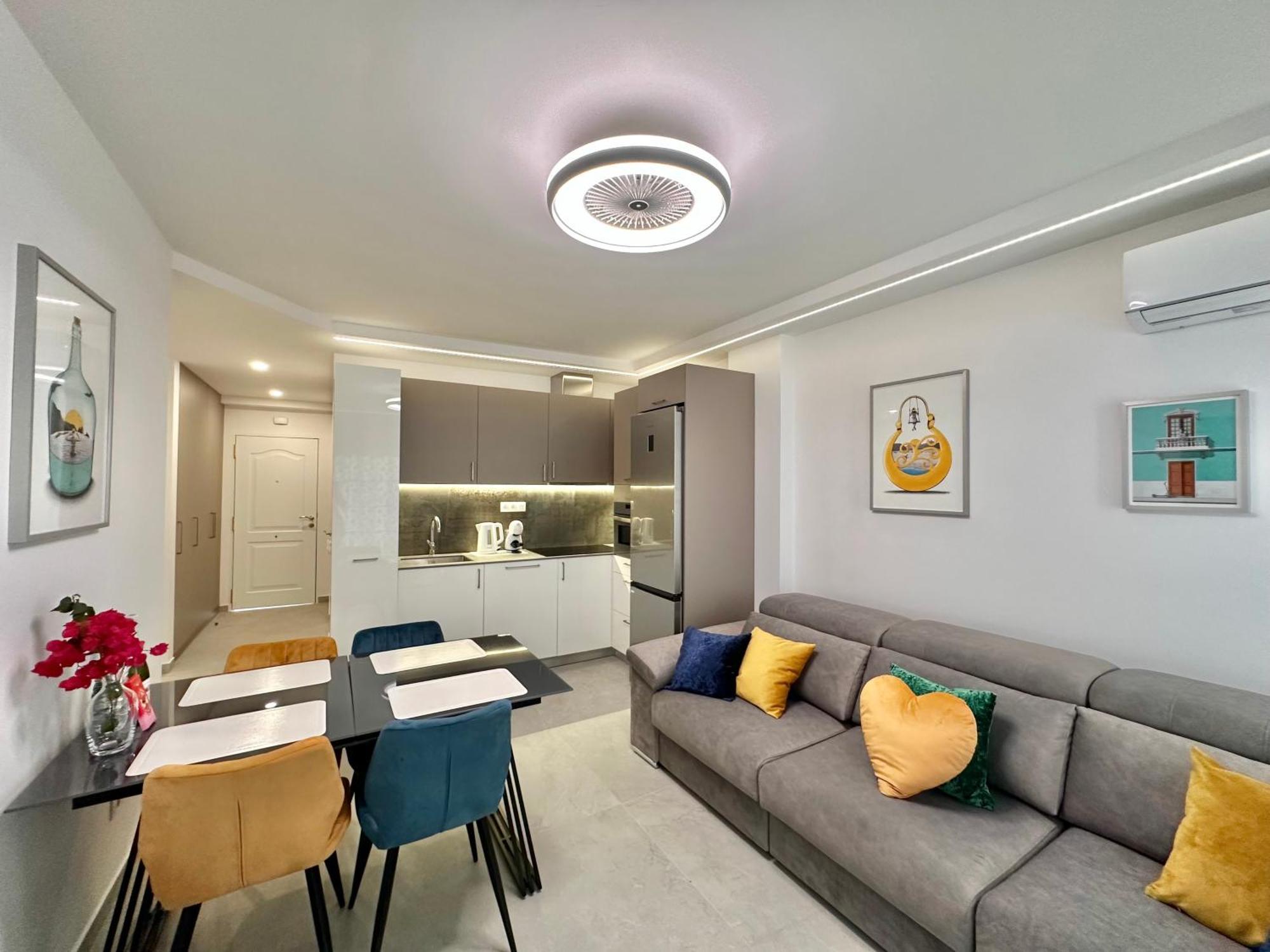Sunset Apartment 2 & Heated Pool Los Cristianos  Exterior foto