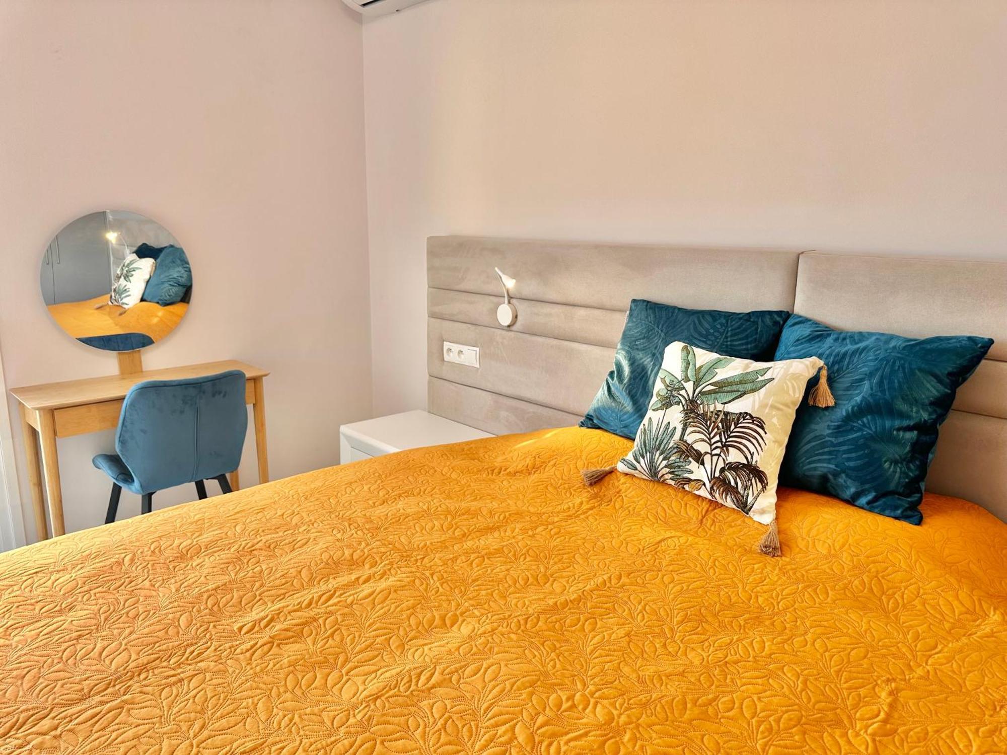 Sunset Apartment 2 & Heated Pool Los Cristianos  Exterior foto