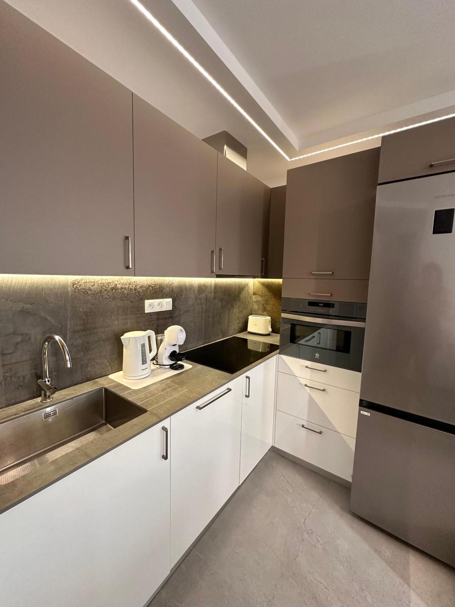 Sunset Apartment 2 & Heated Pool Los Cristianos  Exterior foto