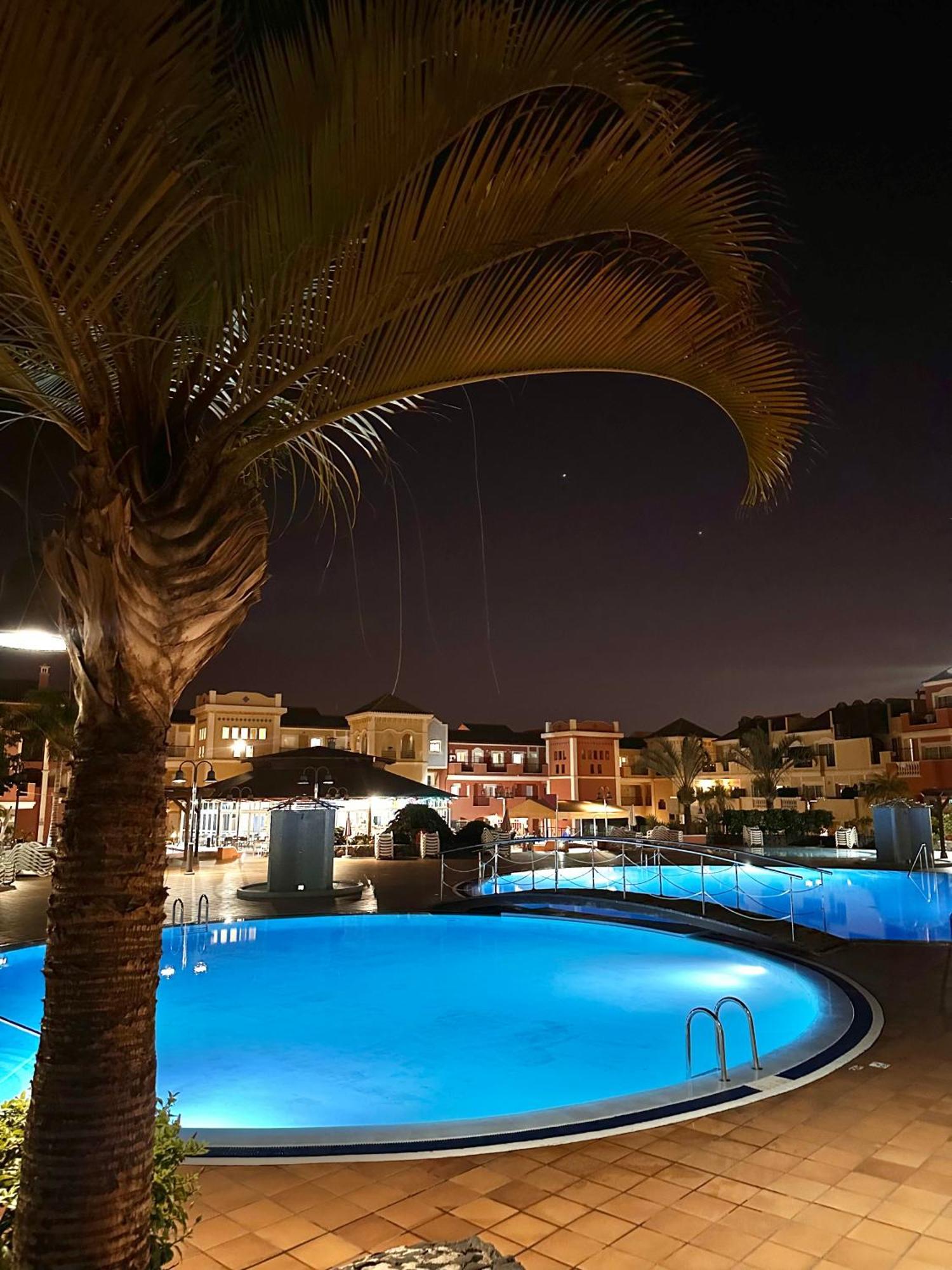 Sunset Apartment 2 & Heated Pool Los Cristianos  Exterior foto